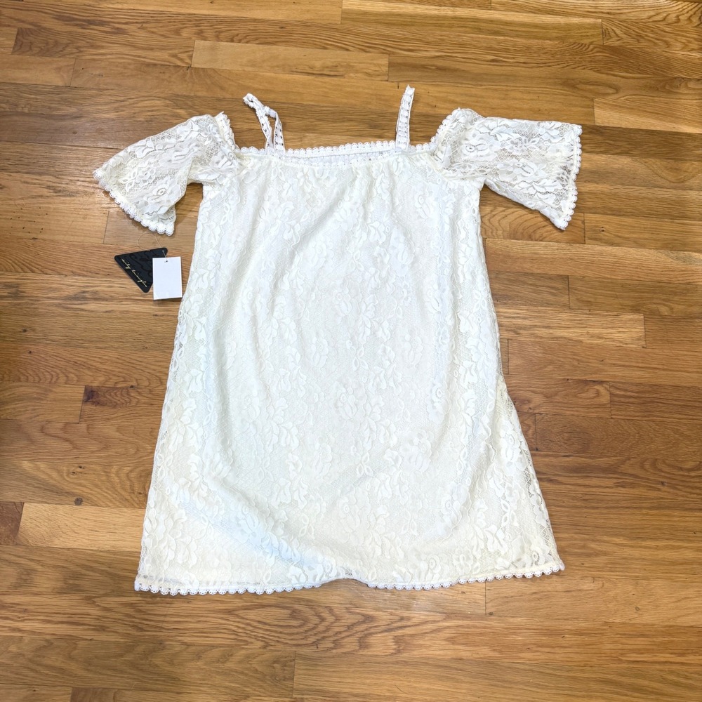 City Triangles Ivory Lace Cold Shoulder Mini Dress NWT Size Medium